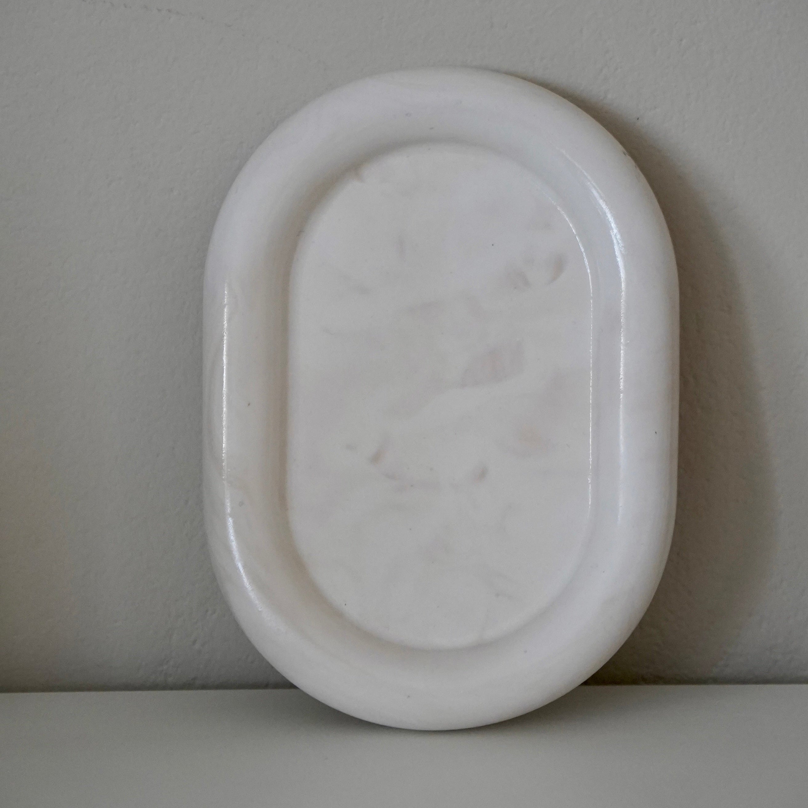 hangefertigtes Tablett Oval