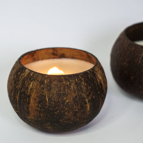 Kerze Kokosnuss Schale Natur mit Sojawachs